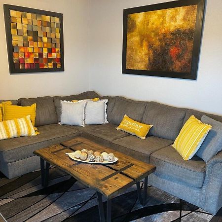 Brooklynn'S Bay, Elegant Lakefront Condo Retreat Χοτ Σπρινγκς Εξωτερικό φωτογραφία