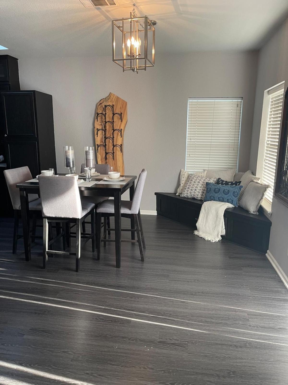 Brooklynn'S Bay, Elegant Lakefront Condo Retreat Χοτ Σπρινγκς Εξωτερικό φωτογραφία