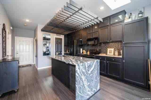 Brooklynn'S Bay, Elegant Lakefront Condo Retreat Χοτ Σπρινγκς Εξωτερικό φωτογραφία