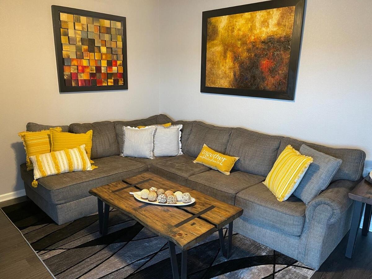 Brooklynn'S Bay, Elegant Lakefront Condo Retreat Χοτ Σπρινγκς Εξωτερικό φωτογραφία