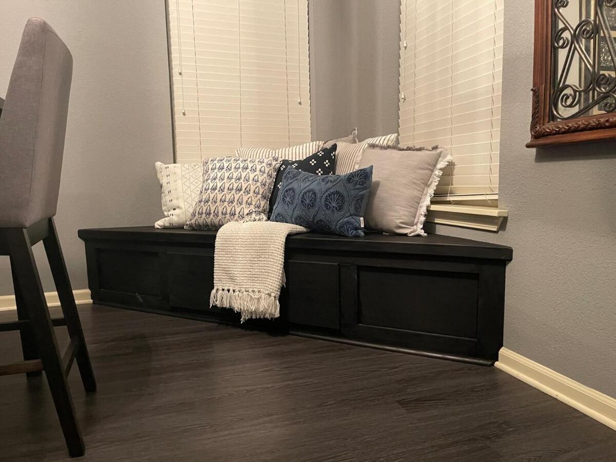 Brooklynn'S Bay, Elegant Lakefront Condo Retreat Χοτ Σπρινγκς Εξωτερικό φωτογραφία
